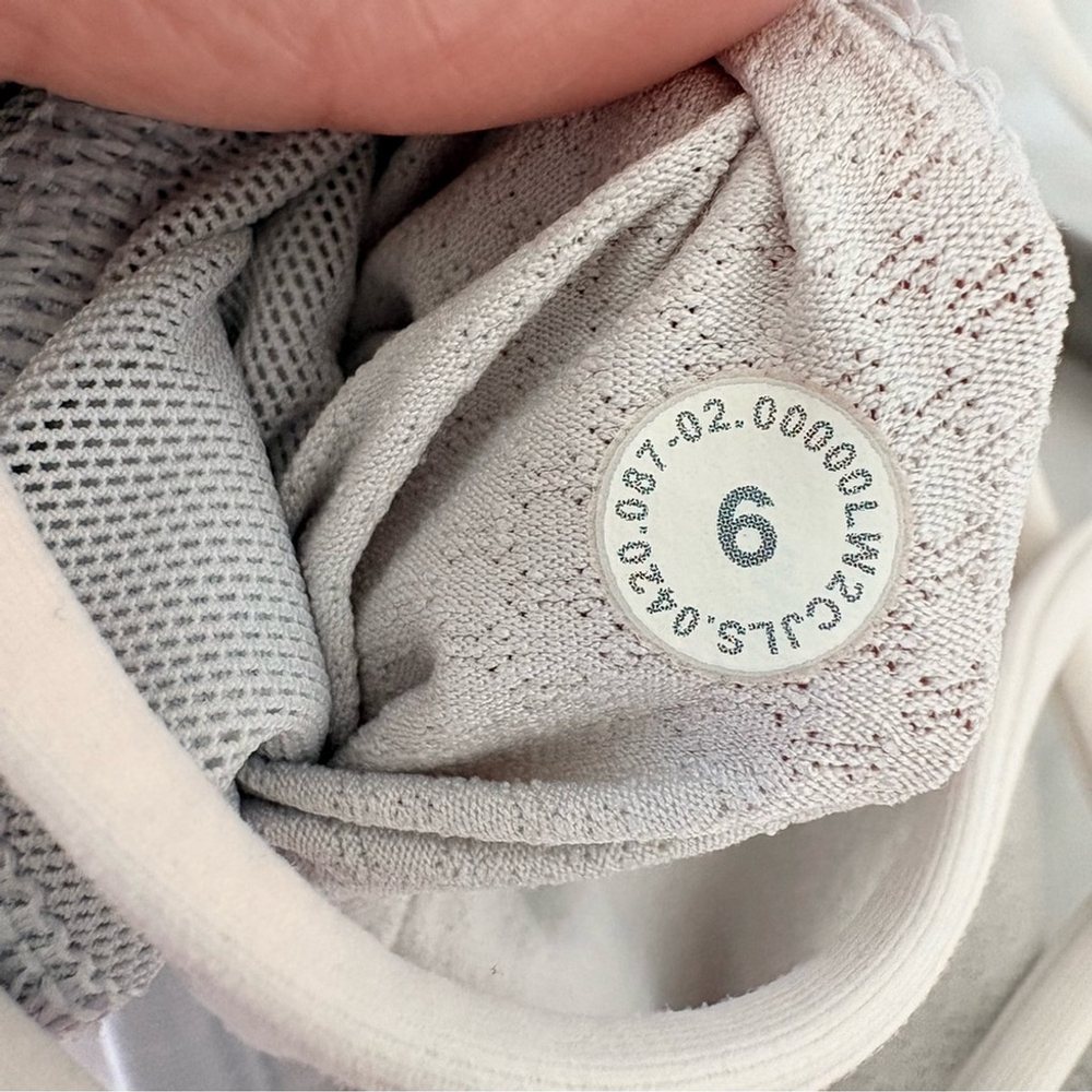 Lululemon | Free To Be Wild Bra A/B Cup | Sz 6 | Alpine Wht Starlight Camo | EUC - Picture 4 of 4